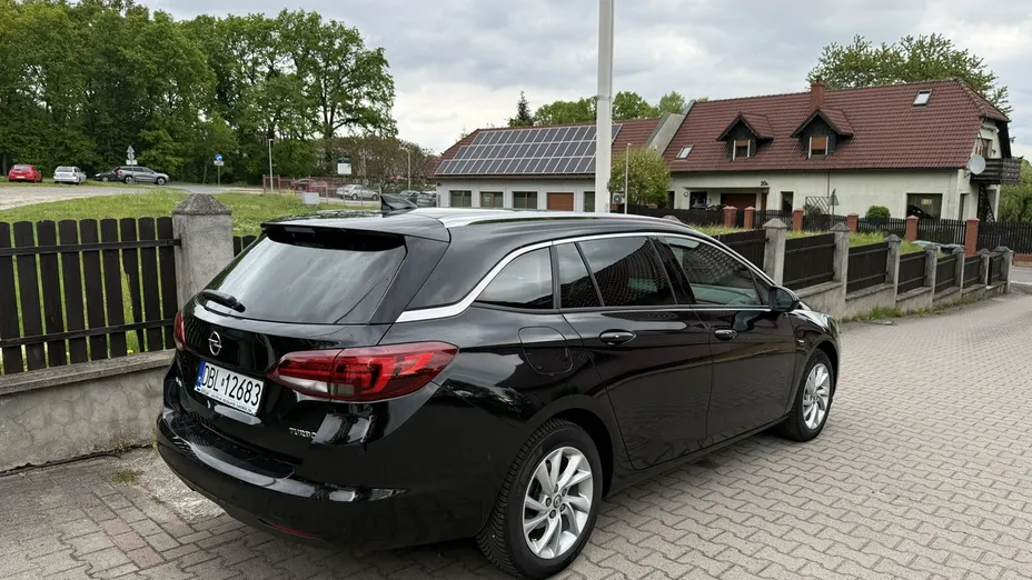 OPEL Astra -