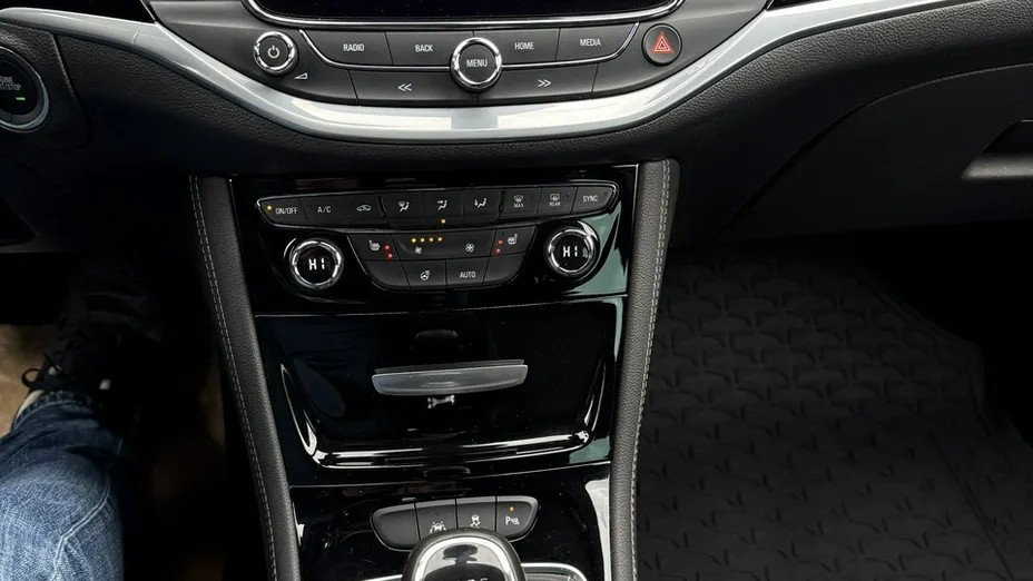 OPEL Astra -