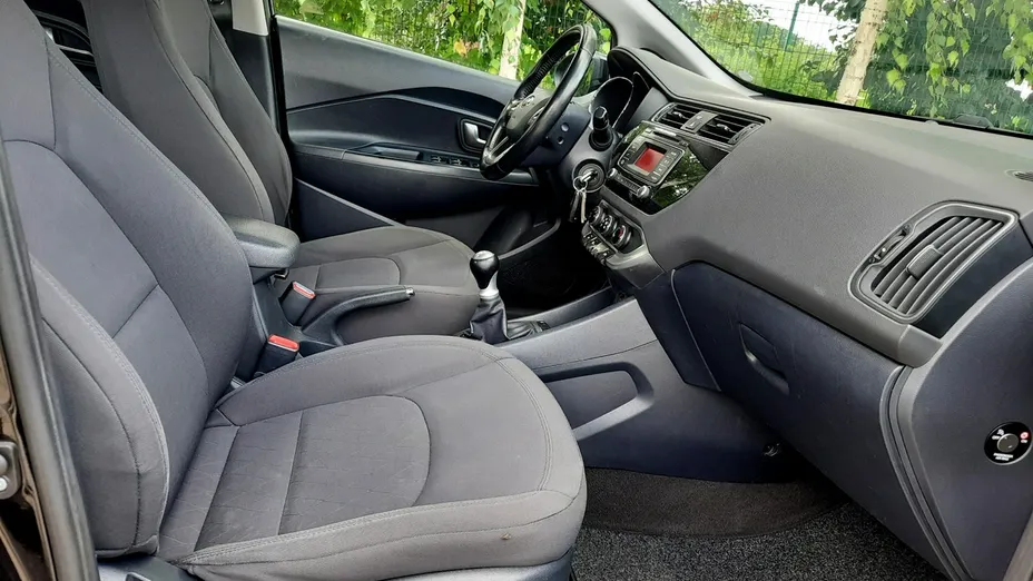 KIA Rio -