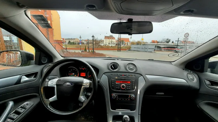 FORD Mondeo -