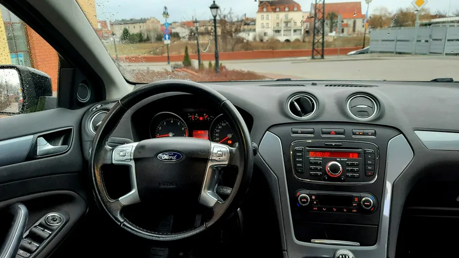 FORD Mondeo -