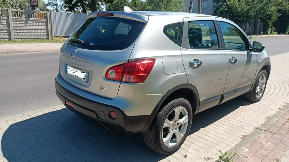 NISSAN Qashqai -