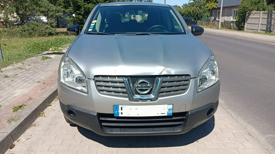 NISSAN Qashqai -