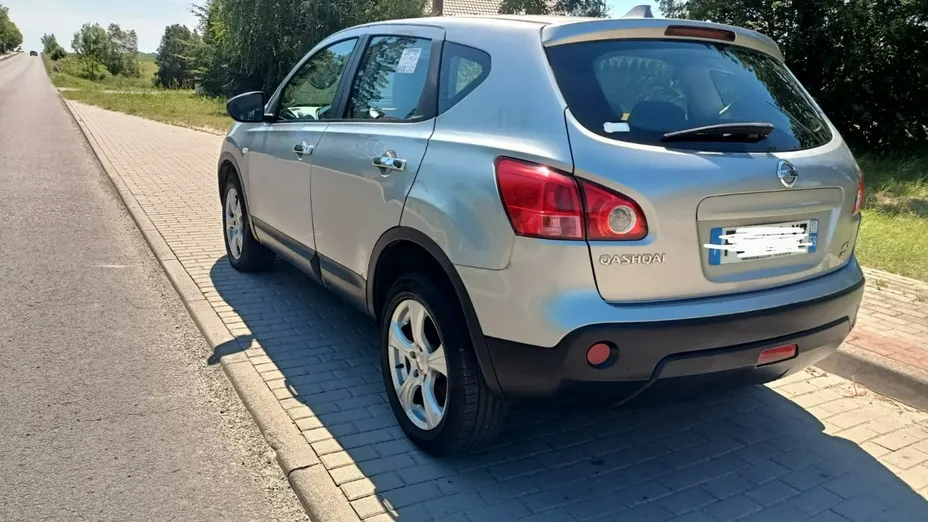 NISSAN Qashqai -