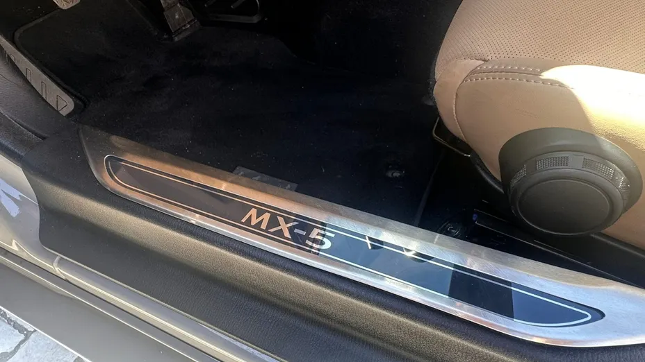 MAZDA MX-5 MX-5 1.5 Kazari