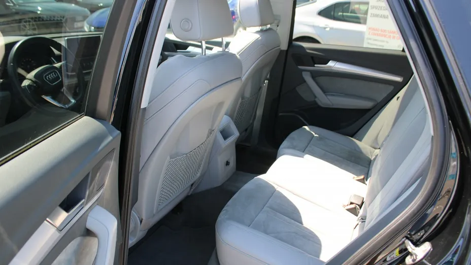 AUDI Q5 -
