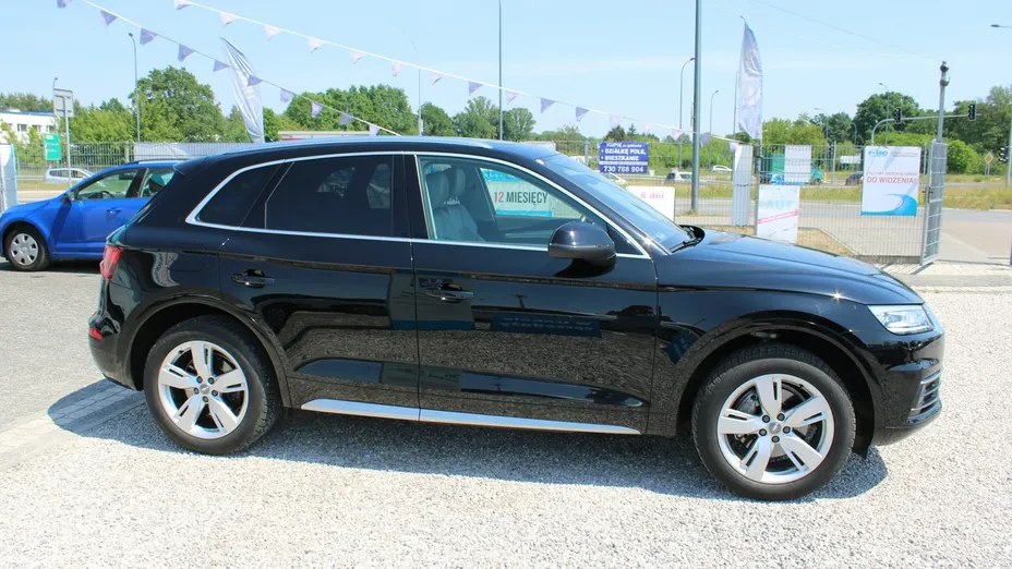 AUDI Q5 -