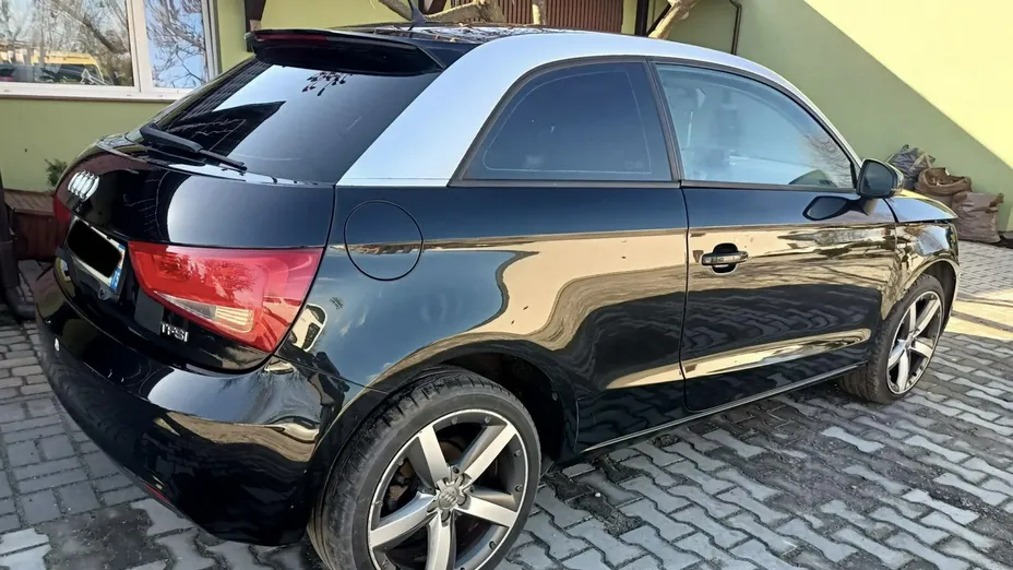AUDI A1 -