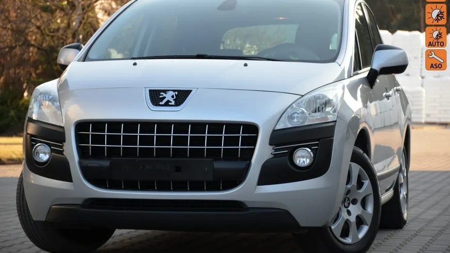 PEUGEOT 3008 -