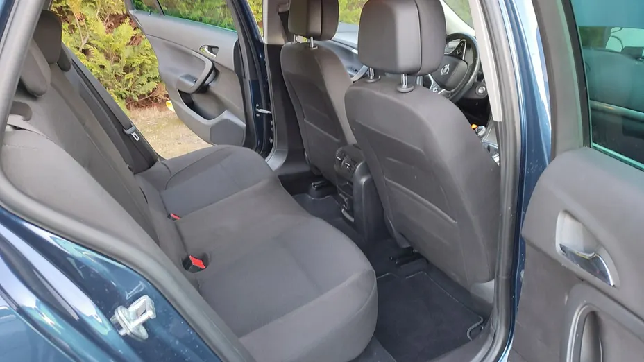 OPEL Insignia -