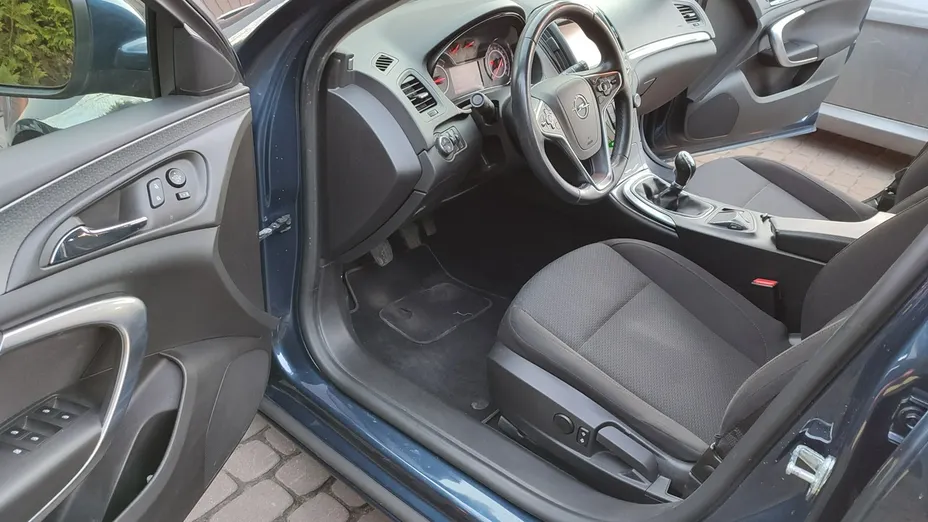 OPEL Insignia -
