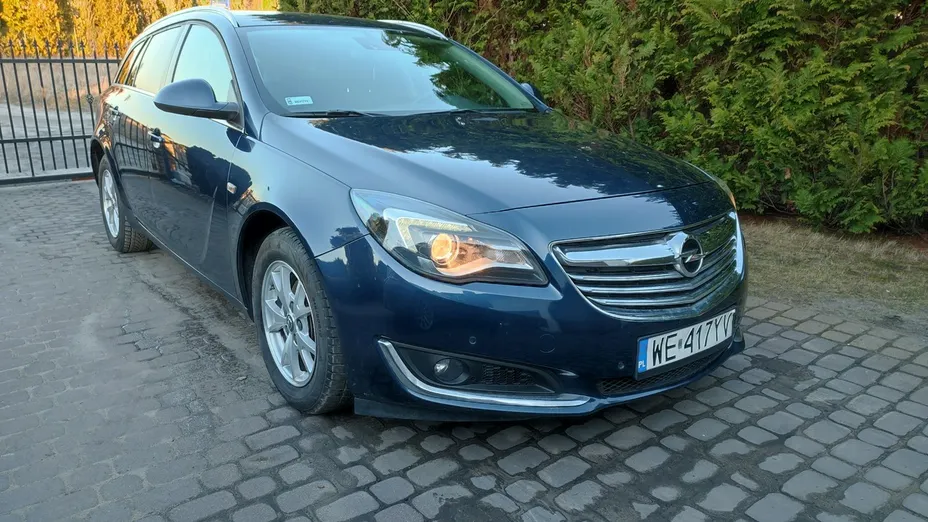 OPEL Insignia -
