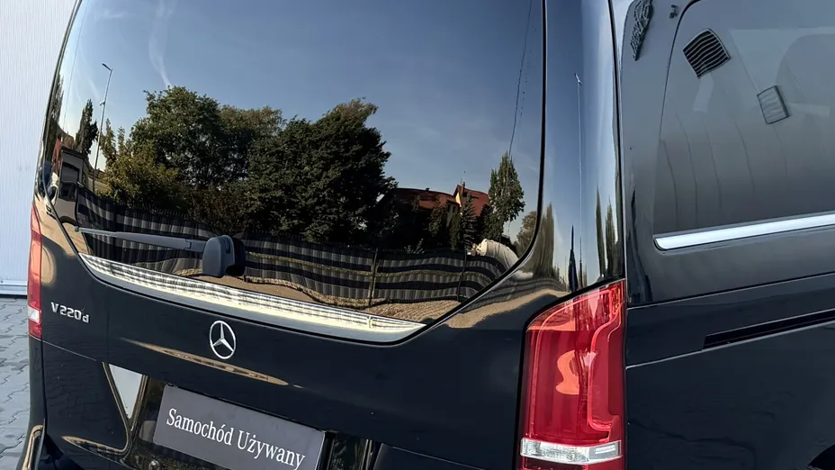 MERCEDES-BENZ V Klasa V 220 d Avantgarde 9G-Tronic (długi)