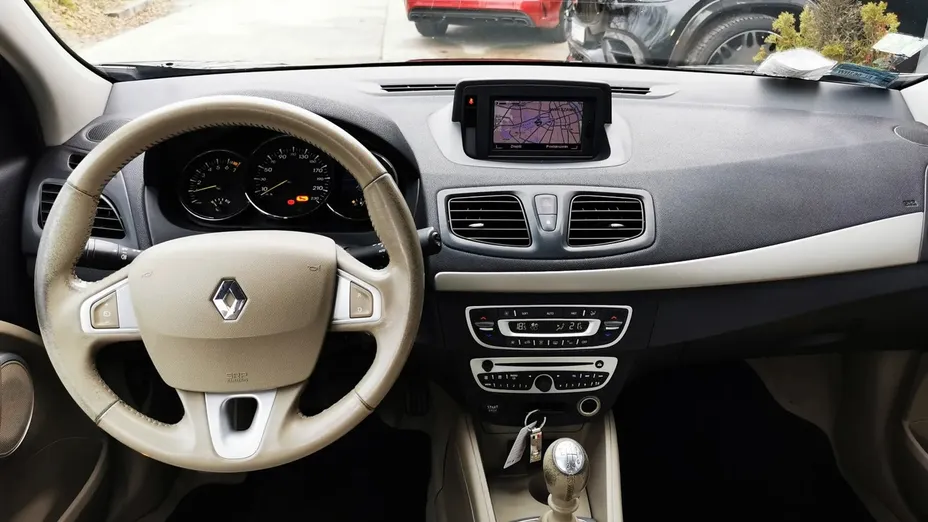 RENAULT Fluence Fluence 2.0 16V Privilege