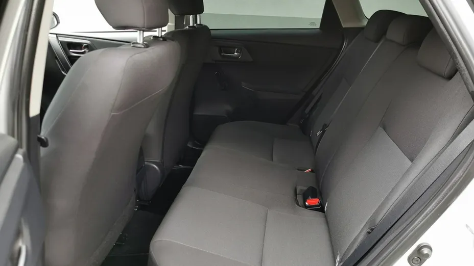 TOYOTA Auris -