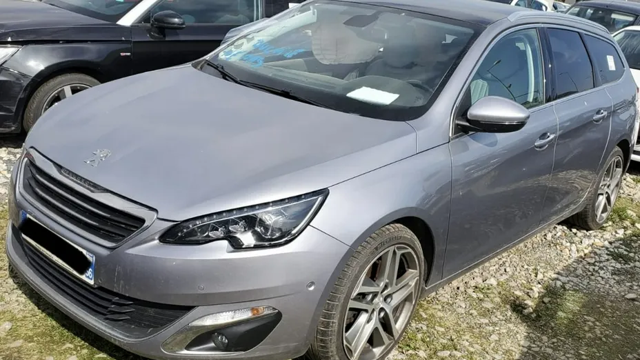 PEUGEOT 308 -