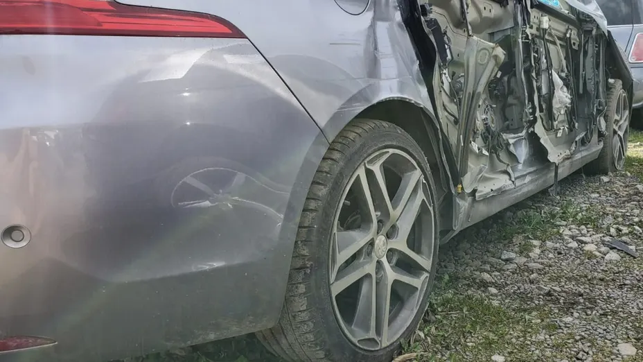 PEUGEOT 308 -