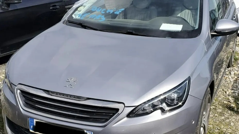 PEUGEOT 308 -