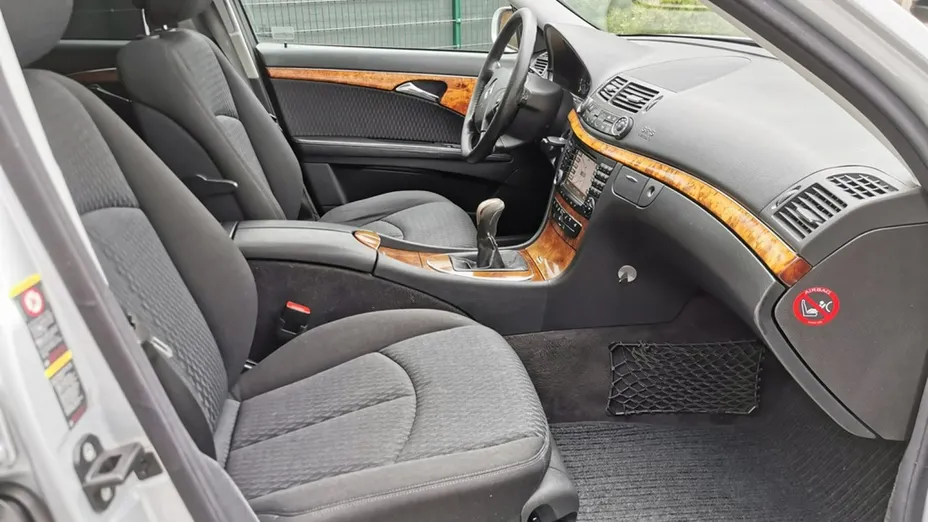 MERCEDES-BENZ E Klasa -