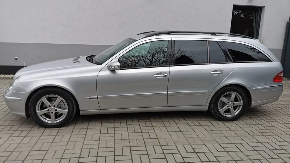 MERCEDES-BENZ E Klasa -