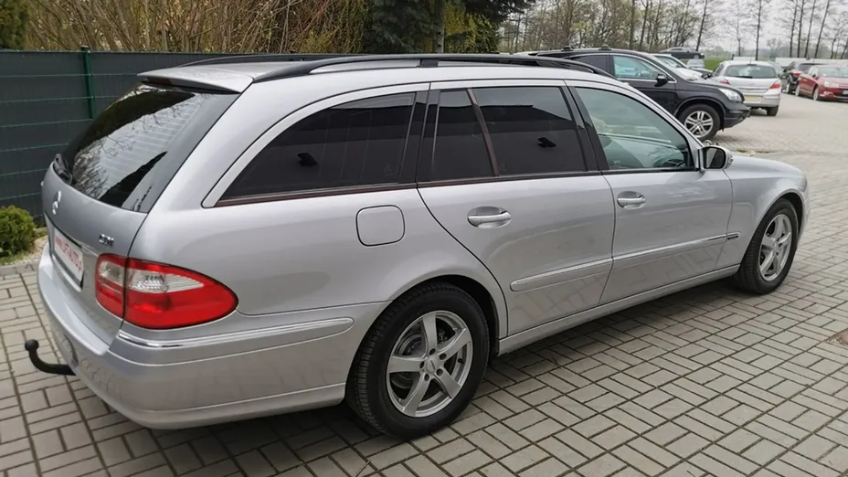 MERCEDES-BENZ E Klasa -