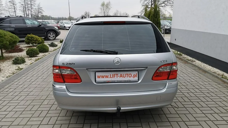 MERCEDES-BENZ E Klasa -