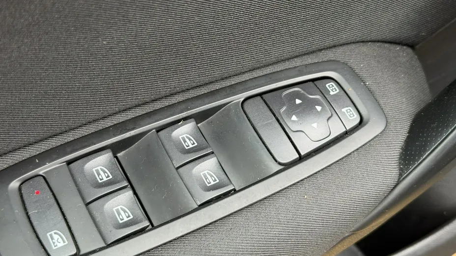 RENAULT Megane -