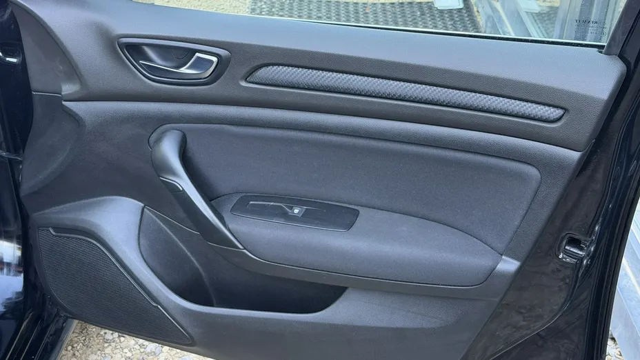 RENAULT Megane -