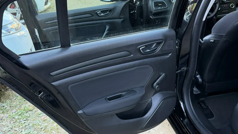 RENAULT Megane -