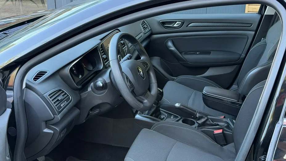 RENAULT Megane -