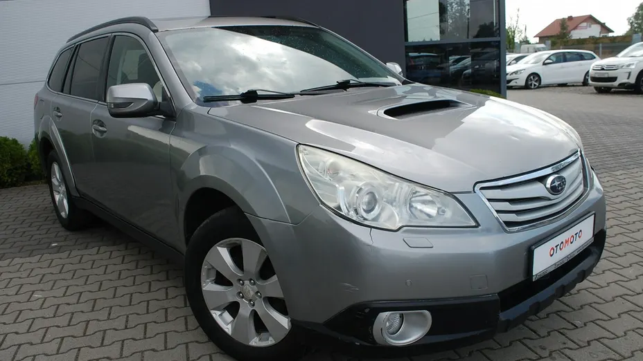 SUBARU Legacy -