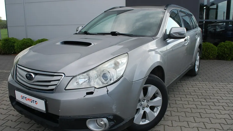 SUBARU Legacy -
