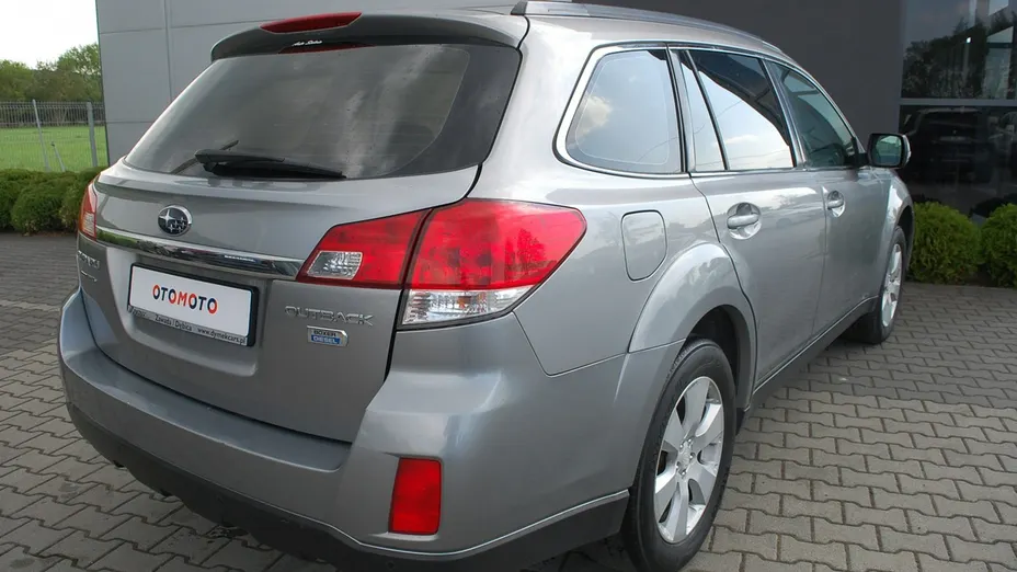 SUBARU Legacy -