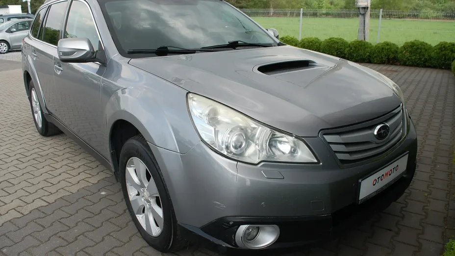 SUBARU Legacy -