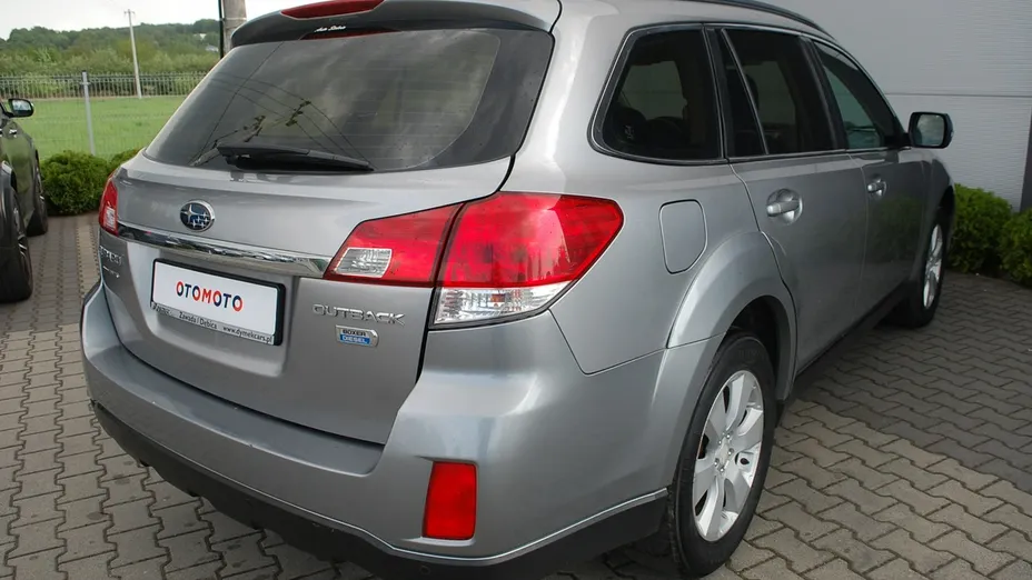 SUBARU Legacy -
