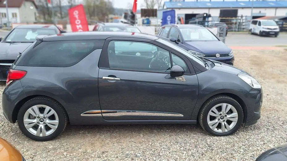 CITROEN DS3 -