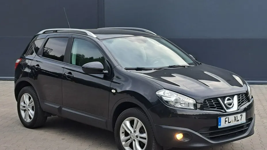 NISSAN Qashqai -