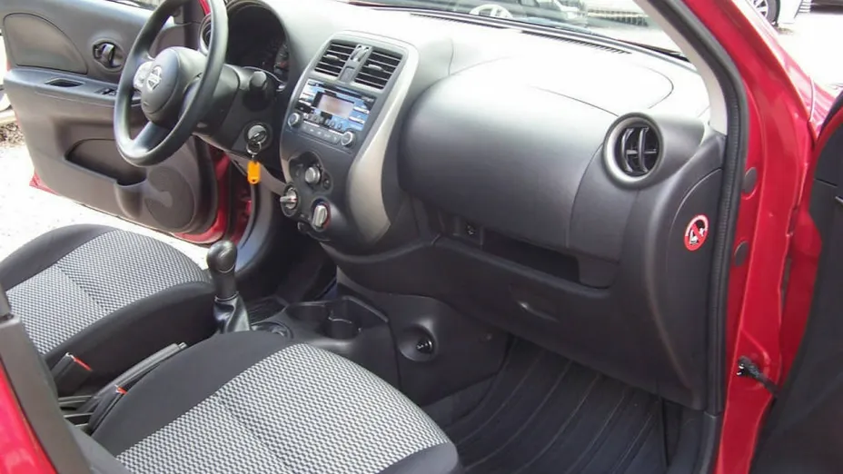 NISSAN Micra -