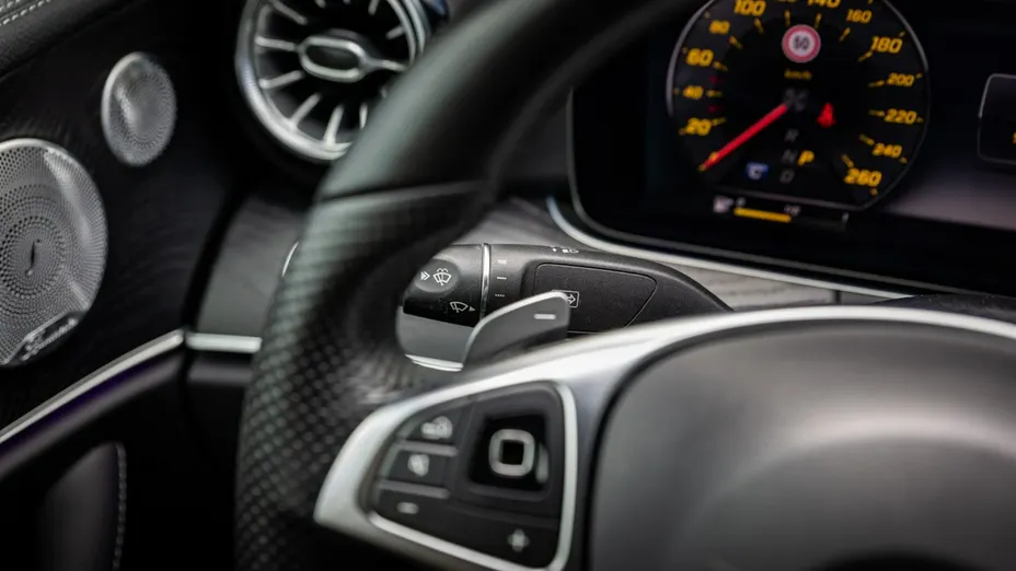 MERCEDES-BENZ E Klasa -