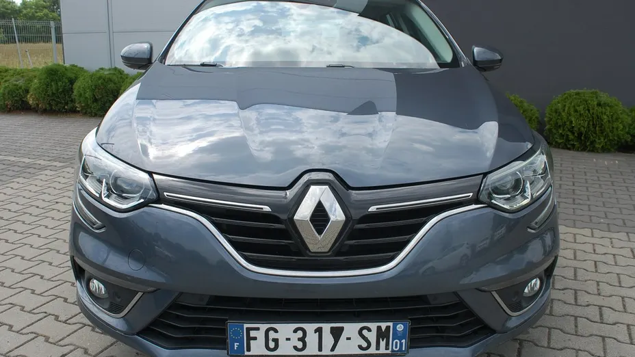RENAULT Megane -