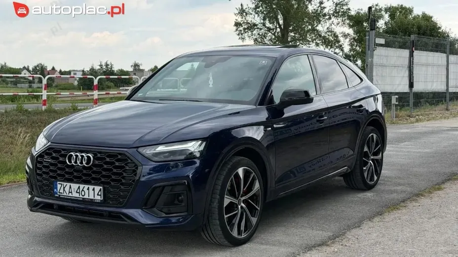AUDI Q5 -