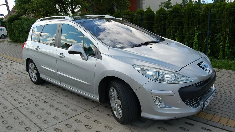 PEUGEOT 308 -