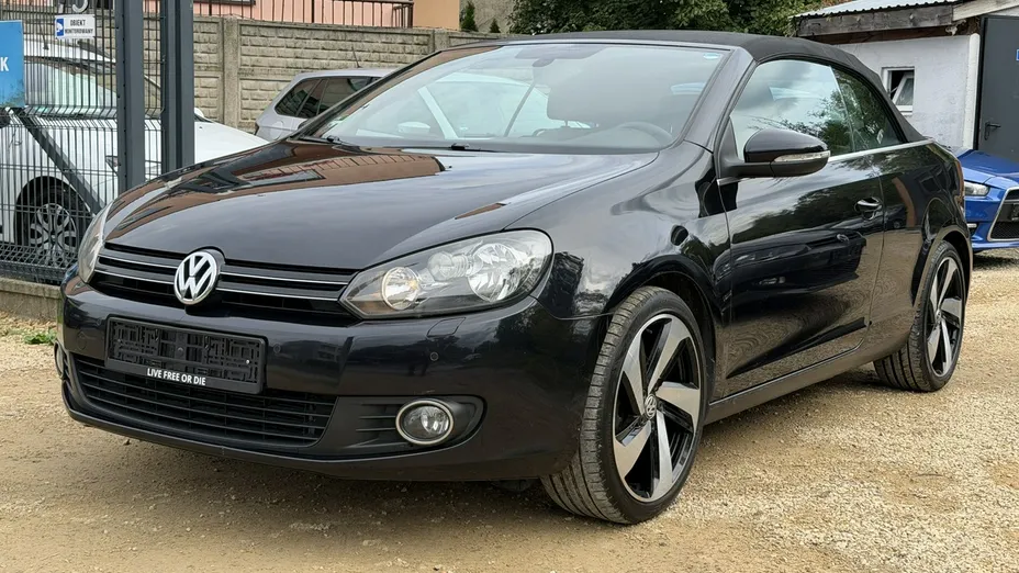 VOLKSWAGEN Golf -
