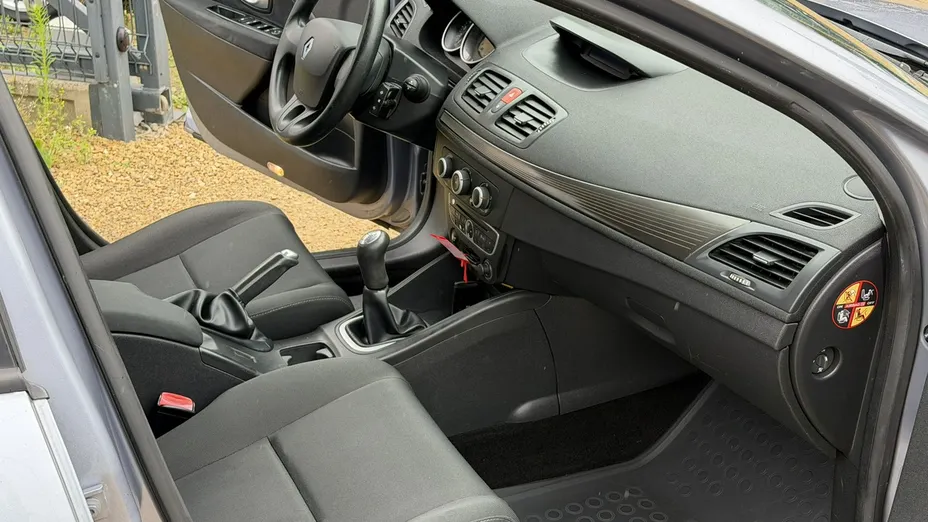RENAULT Megane -
