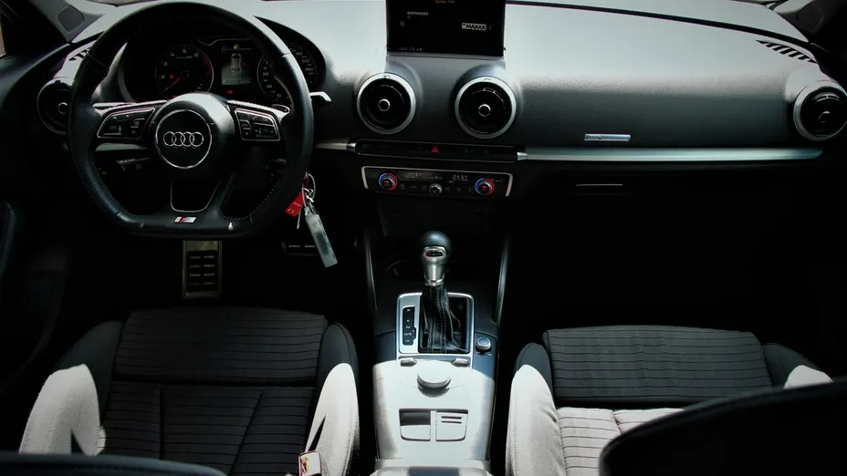 AUDI A3 -