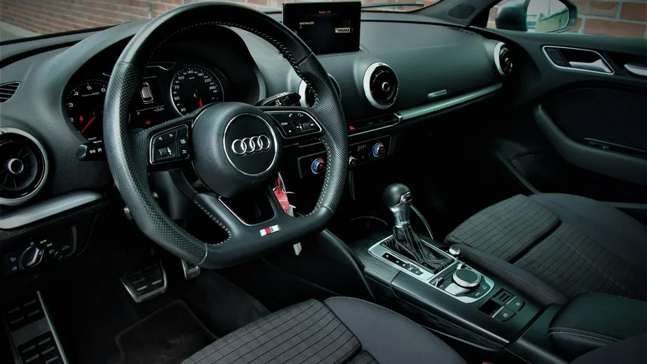 AUDI A3 -