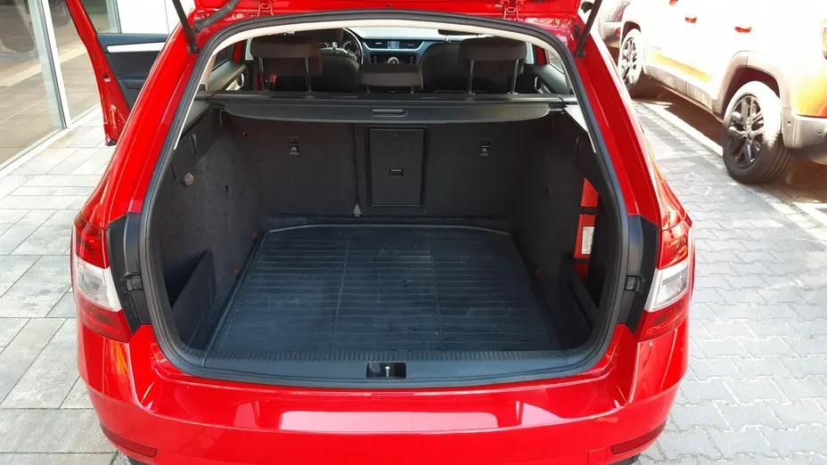 SKODA Octavia -