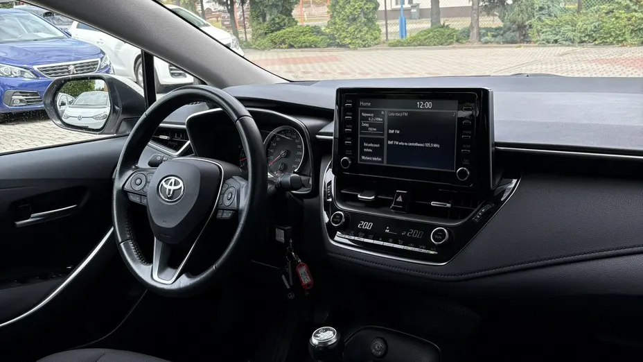 TOYOTA Corolla -
