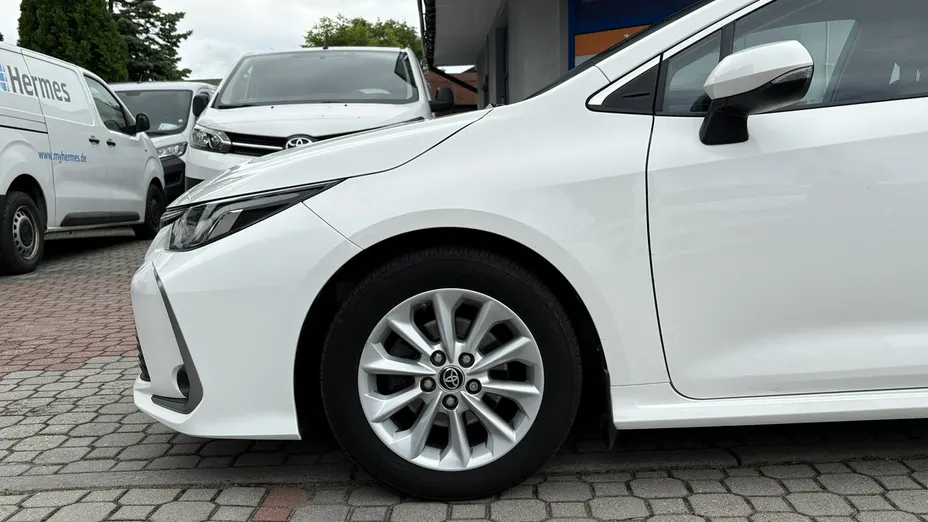 TOYOTA Corolla -