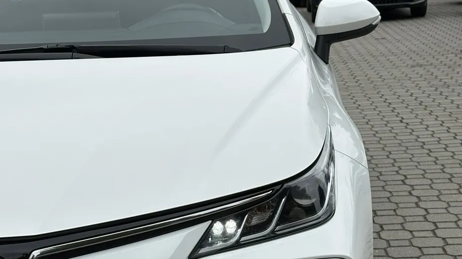 TOYOTA Corolla -